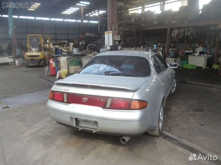 Держатель дворника Toyota Sprinter marino AE100 (Заднее)