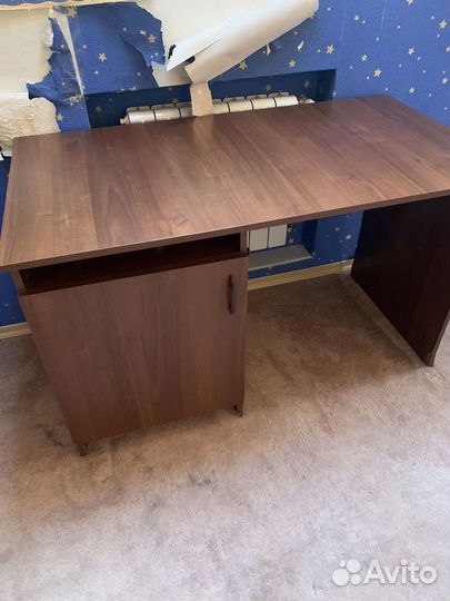 Стол офисный