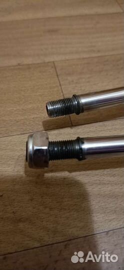 Амортизатор задний Mercedes-Benz W212