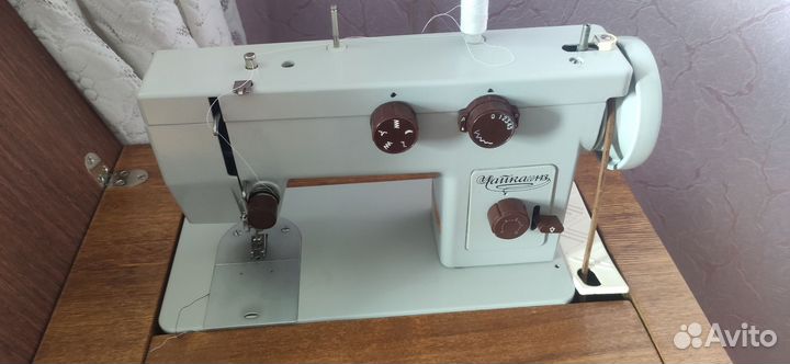 Швейная машина Чайка 143