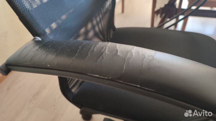 Компьютерное кресло