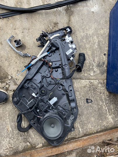 Внутрение запчасти дверей мерседес w176