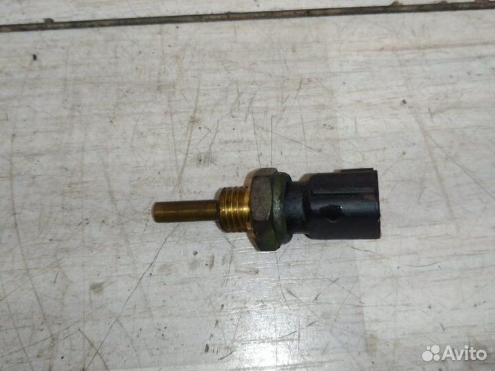 Датчик температуры охлаждающей жидкости Nissan