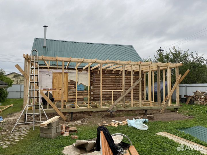 Бригада строителей