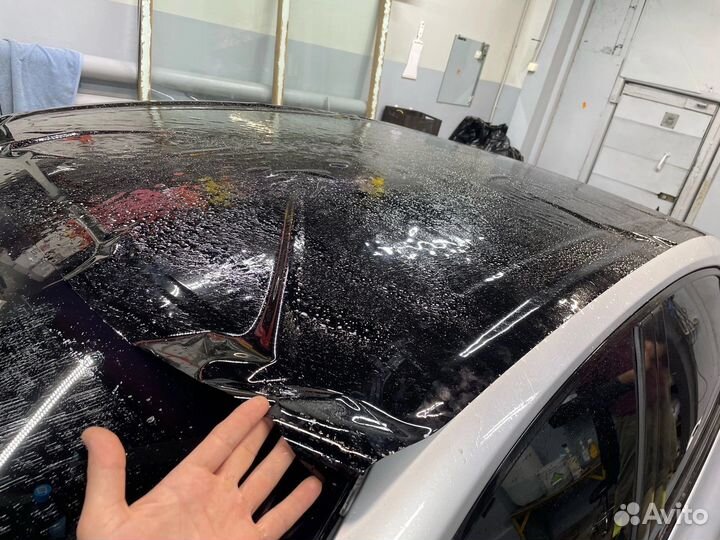 Черный полиуретан для крыш авто, панорама