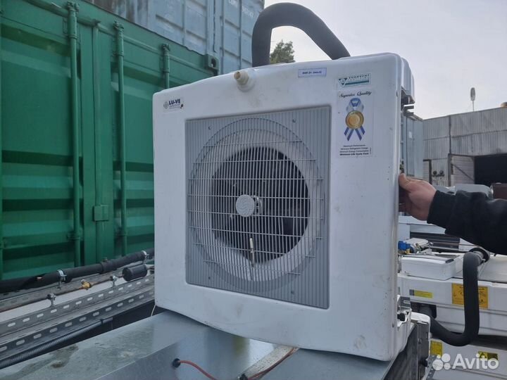 Воздухоохладитель двухпоточный Lu-Ve 3.9 кВт