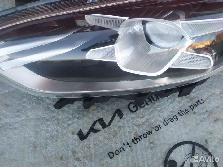 Фара левая Kia Cerato 4 Led 92101M6200 Оригинал