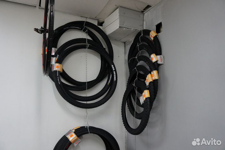 Покрышки и камеры новые на 12-29 колёса