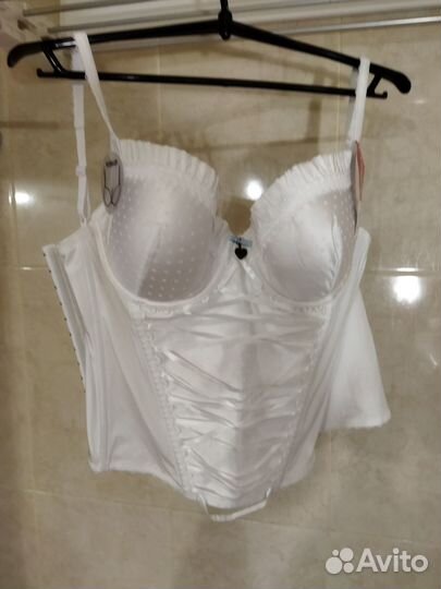 Корсет новый белый (Triumph)