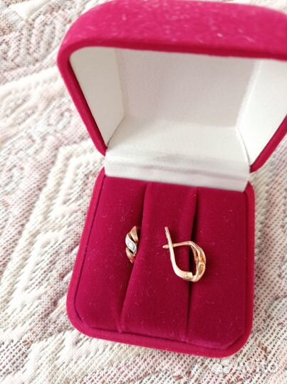 Золотые серьги