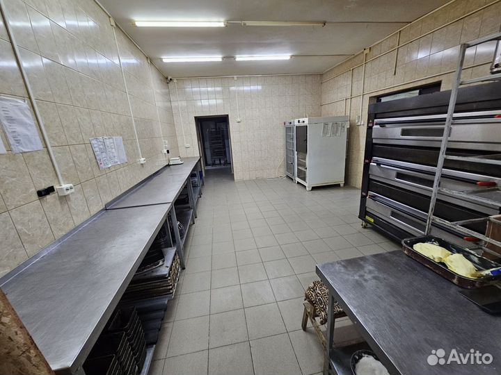 Помещение 400м2 /10соток пгт Ахтырский