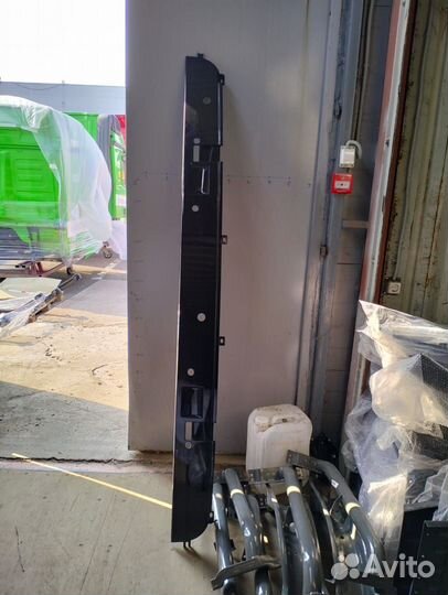 Декоративная панель ветрового стеклаAZ16D411000082