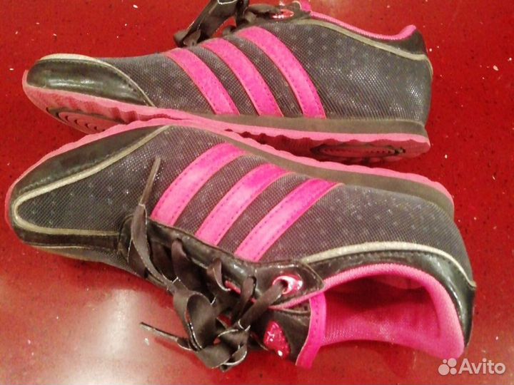 Кроссовки Adidas 32р