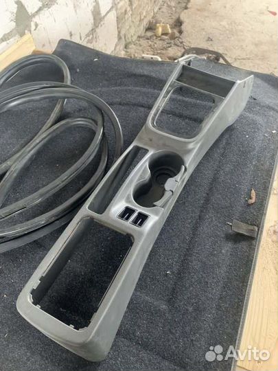 Консоль центральная Kia Spectra седан S6D 1.6 2008