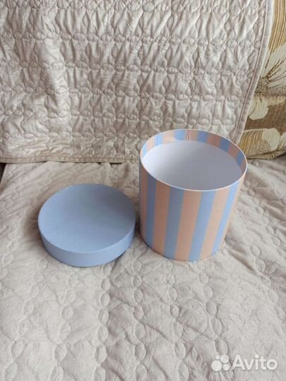 Коробка подарочная