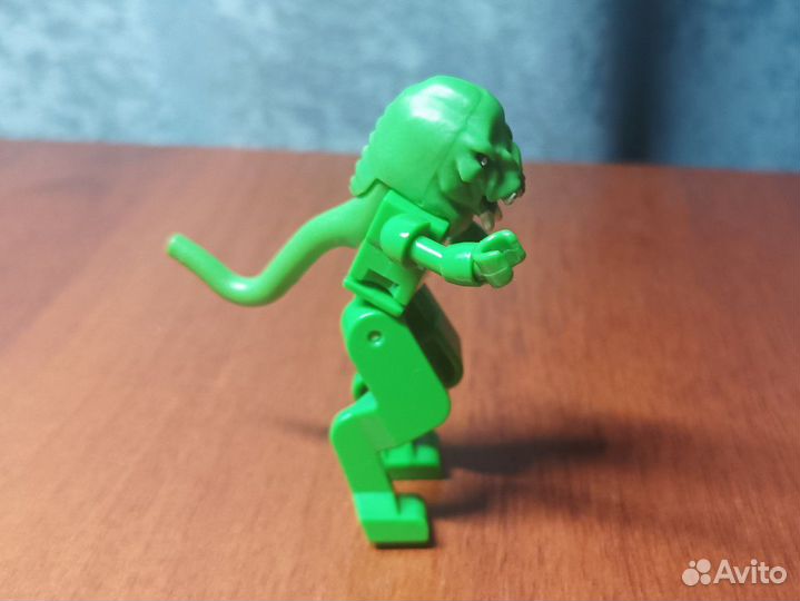 Lego фигурка Alien Чужой