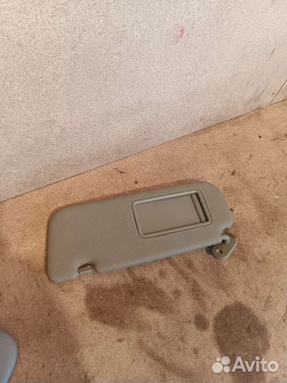 Козырек солнцезащитный Hyundai Solaris 1