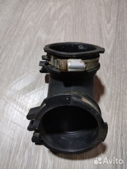 Патрубок воздушного фильтра Mazda 3 Bk хэтчбек