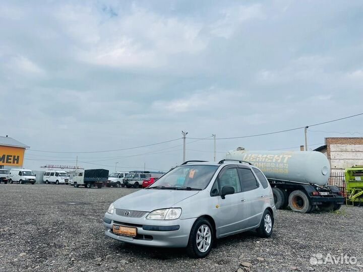 Toyota Corolla Spacio 1.6 AT, 1997, 200 000 км