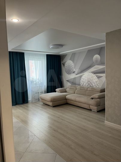 3-к. квартира, 86 м², 3/10 эт.