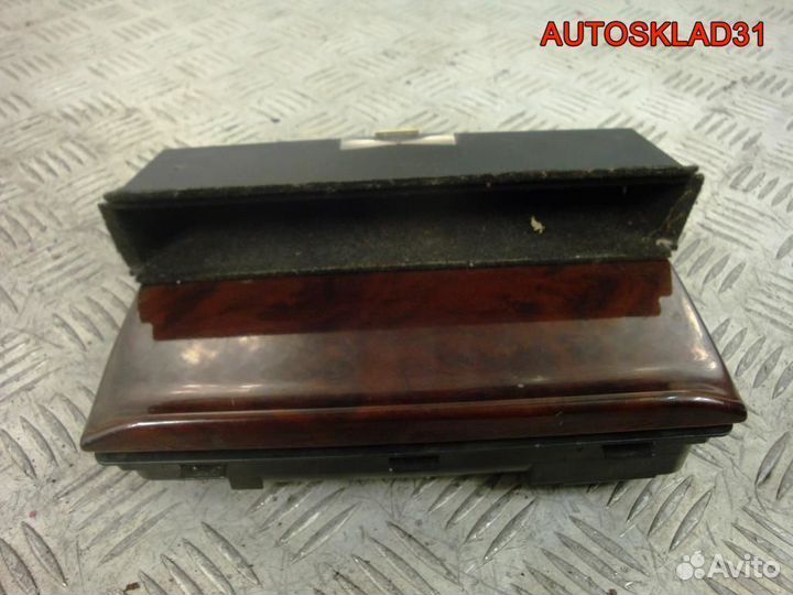 Пепельница передняя Audi A8 D2 4D0857951