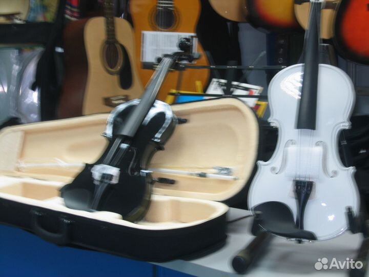 Скрипка белая (комплект скрипка+ смы