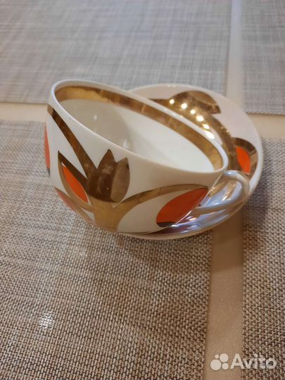 Чашка с блюдцем