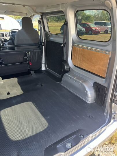 Перевозка малогабаритных грузов nissan nv200