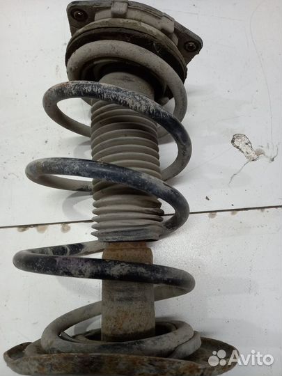 Nissan Qashqai (J10) I амортизатор передний правый