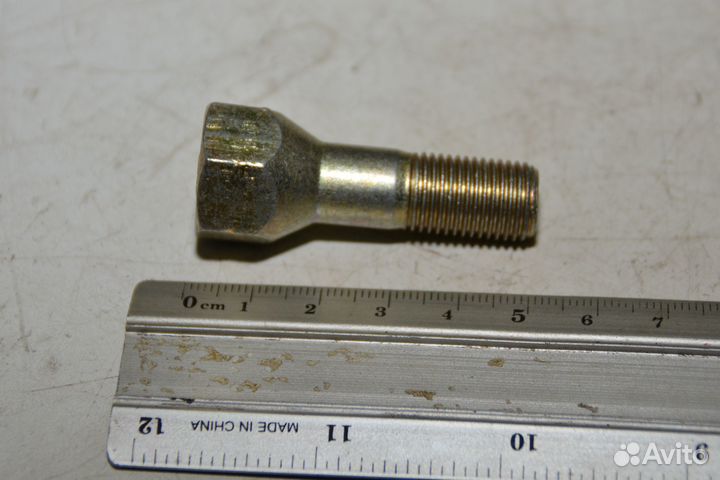 Болт колесный удлиненный М12*1,25 под ключ 19