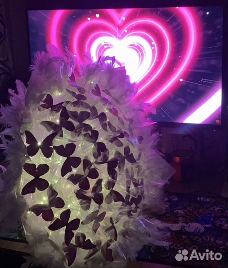 Подарок на 8 марта: Светящийся букет из бабочек