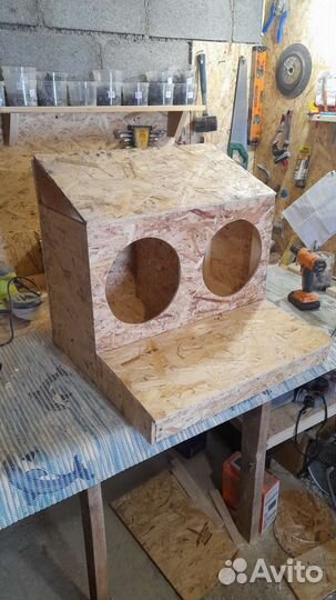 Гнездо для кур с яйцесборником