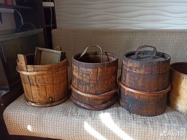Старинные деревянные предметы быта Ведра