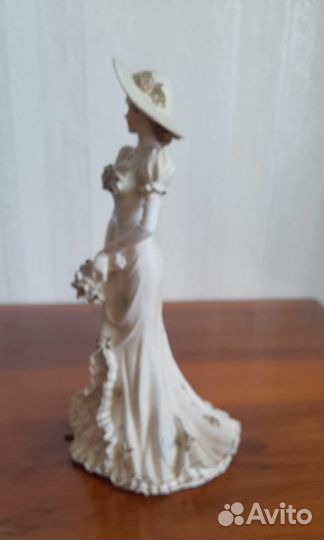 Статуэтка 