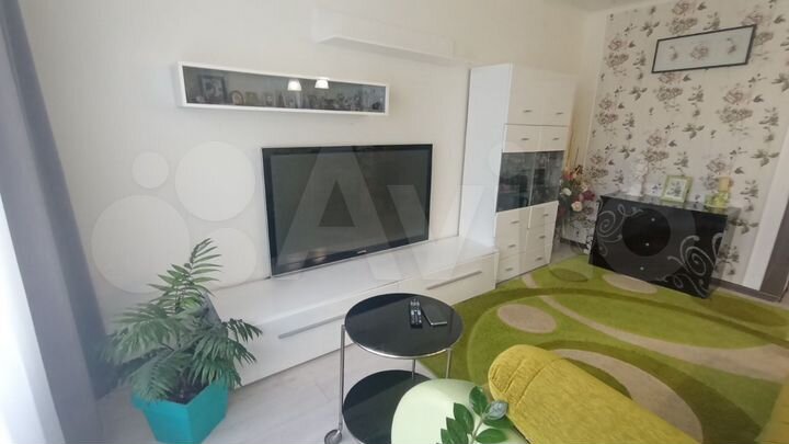 3-к. квартира, 82 м², 1/7 эт.