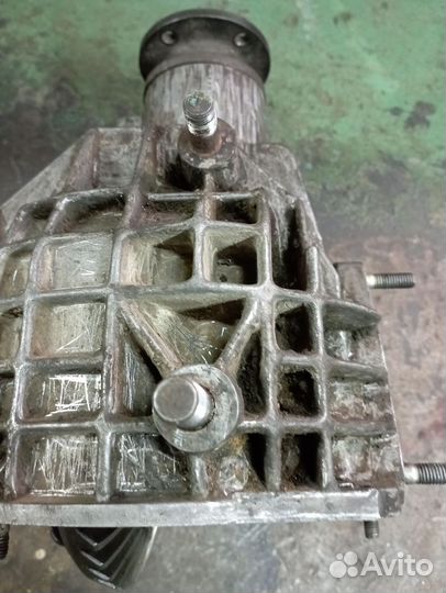 Редуктор на ниву 21213 передний