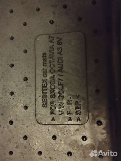 Коврики на автомобиль