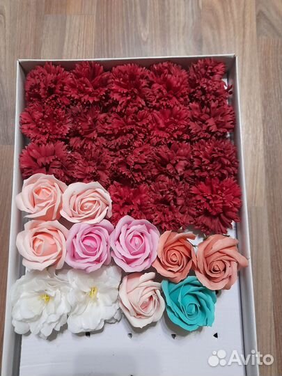 Мыльные розочки в коробке,гвоздики,цветы