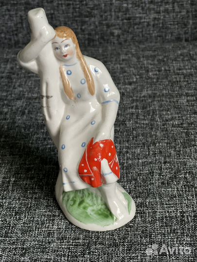Фарфоровые статуэтки