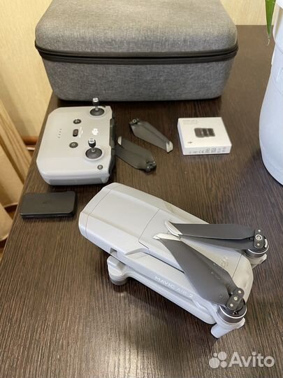 Квадрокоптер Dji Mavic Air 2