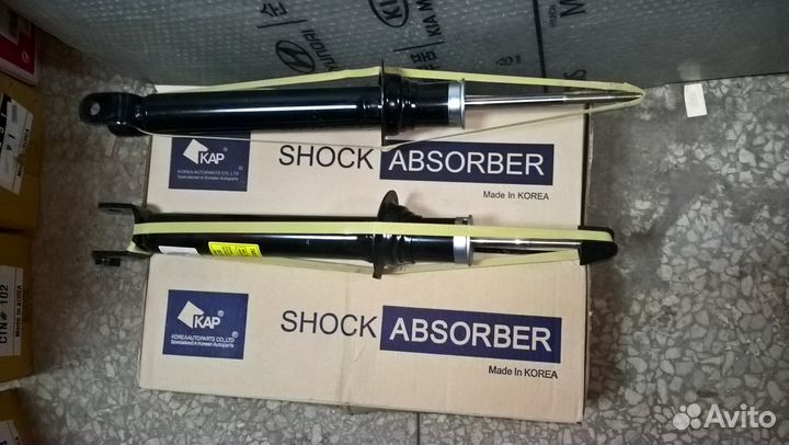 Амортизатор задний левый правый Epica Эпика Chevro