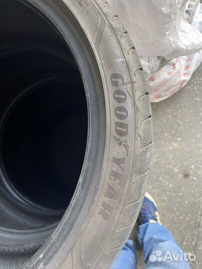 Goodyear Eagle F1 Asymmetric 3 225/40 R18 и 255/35 R18