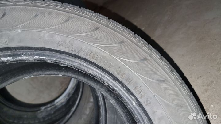 Kumho Solus KL21 225/60 R17