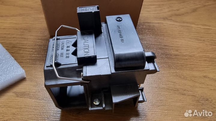 NEW лампа для проекторов epson V13H010L69 elplp69