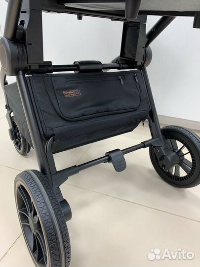 Коляска 2 в 1 Carrello Epica