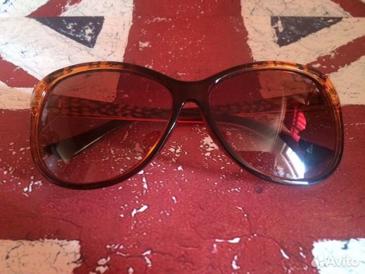 Очки солнцезащитные женские