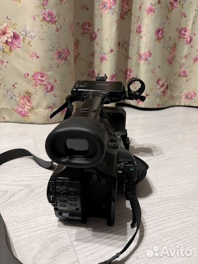 Профессиональная Mini-DV видео камера Sony HDV Z1U