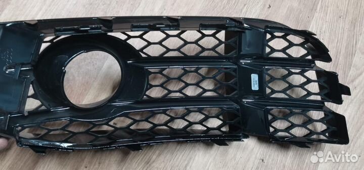 Audi rs5 8T решетка бампера правая новая