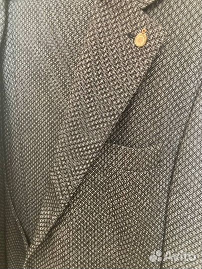 Мужской костюм