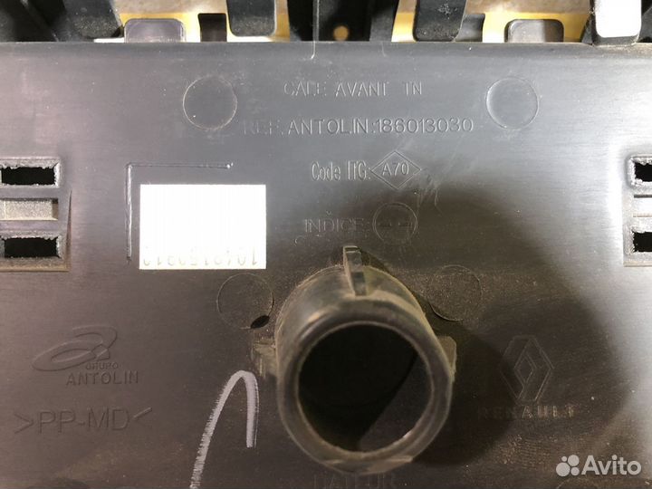 Обшивка крыши Renault Megane 3 739103123R